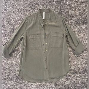 Aritzia The Group by Babaton Utility Button Up